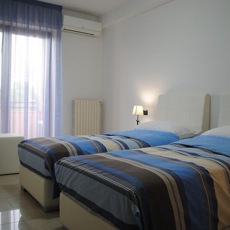 Twin Towers Rooms Lecce Kamer foto