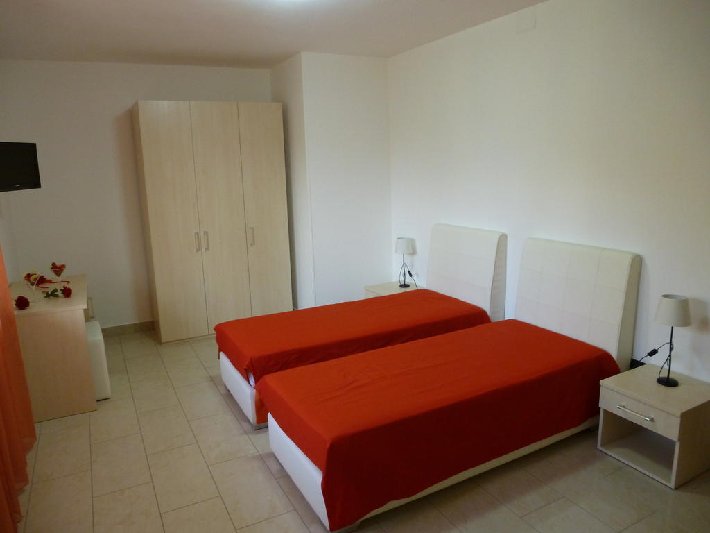 Twin Towers Rooms Lecce Kamer foto