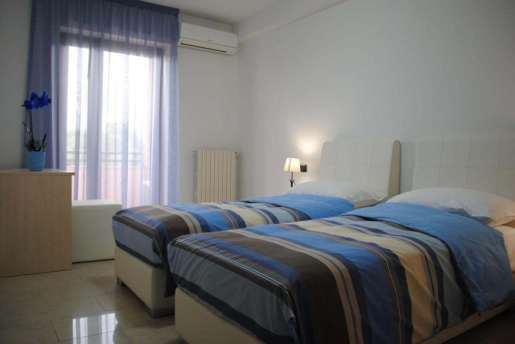 Twin Towers Rooms Lecce Kamer foto